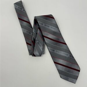 Van Heusen Neck Tie, silver red stripe polyester silk work office‎ suit business